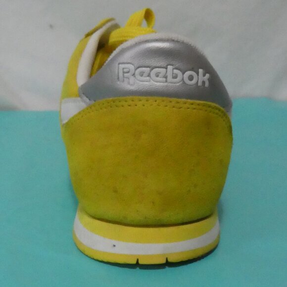 REEBOK - Classic | size 9.5 | Golden Haze - Chalk Lace-Up Sneaker - Picture 6 of 15